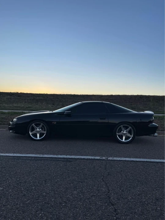 2001 Chevrolet Camaro SS 4th Gen - Image 7 of 19