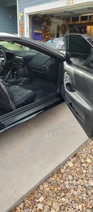 2001 Chevrolet Camaro SS 4th Gen - Image 11 of 16