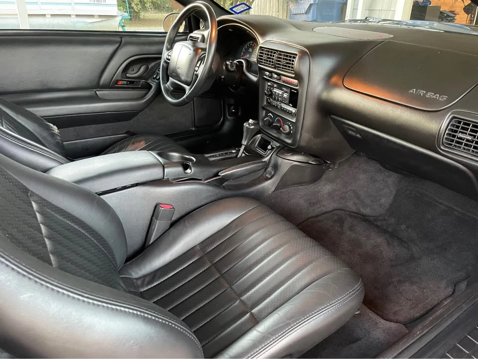 2001 Chevrolet Camaro SS 4th Gen - Image 10 of 14