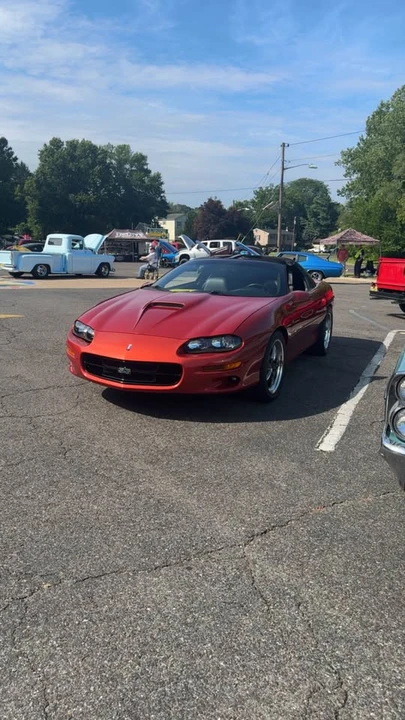 2001 Chevrolet Camaro SS 4th Gen - Image 2 of 10