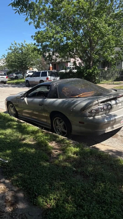 2001 Chevrolet Camaro SS 4th Gen - Image 2 of 6