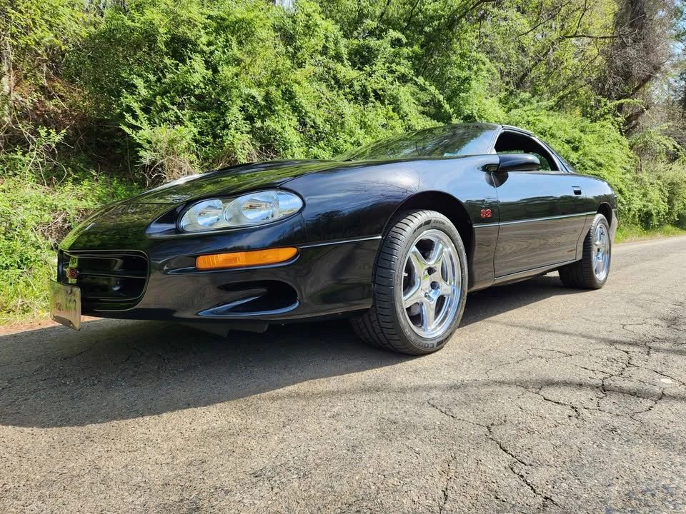 2001 Chevrolet Camaro SS 4th Gen - Image 2 of 8