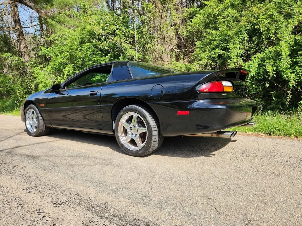2001 Chevrolet Camaro SS 4th Gen - Image 6 of 8