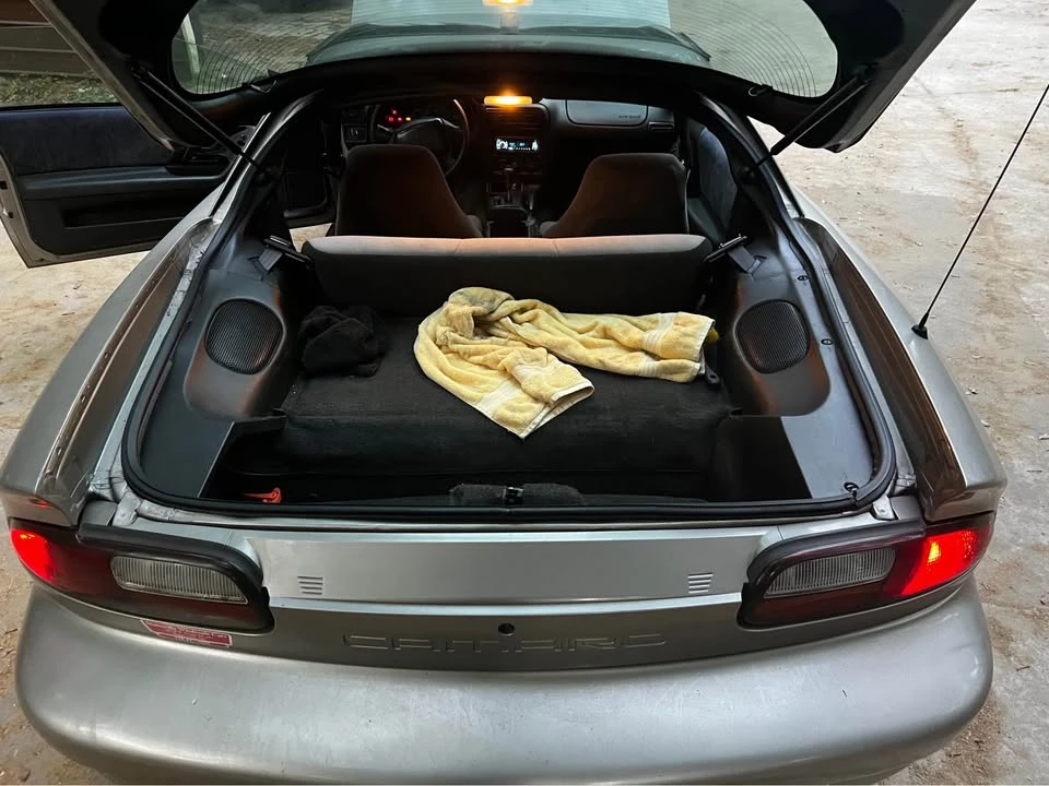 2001 Chevrolet Camaro 4th Gen - Image 2 of 11