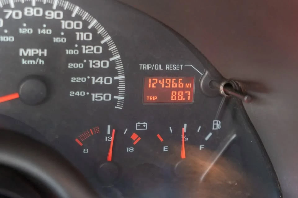2001 Chevrolet Camaro SS 4th Gen - Image 6 of 20