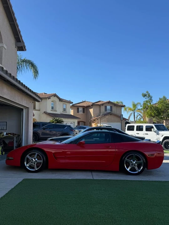 2001 Chevrolet Corvette C5 - Image 2 of 7