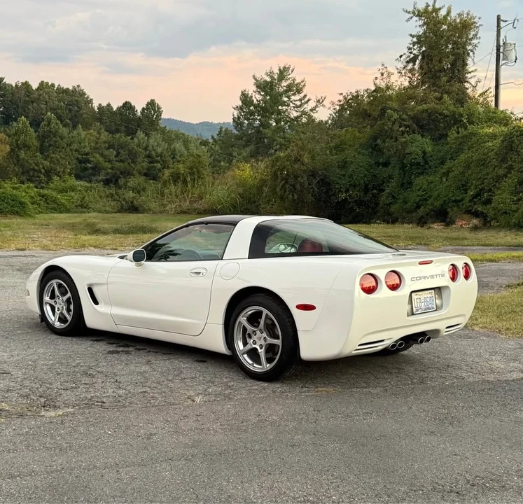 2001 Chevrolet Corvette C5 - Image 6 of 14