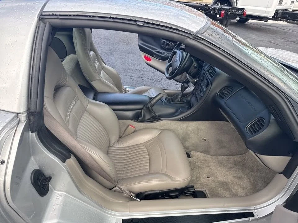 2001 Chevrolet Corvette C5 - Image 17 of 19