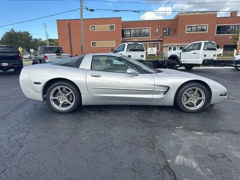 2001 Chevrolet Corvette C5 - Image 2 of 19