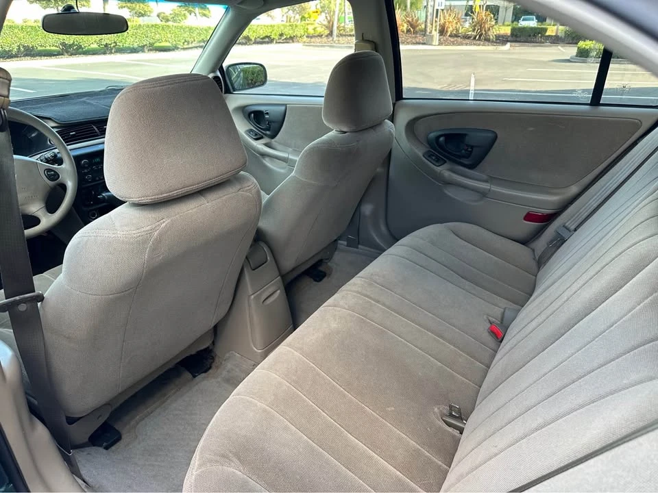 2001 Chevrolet Malibu - Image 10 of 11