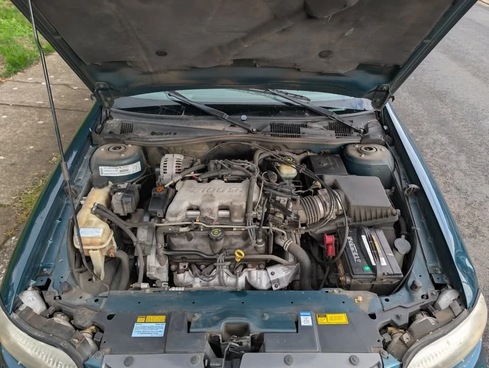 2001 Chevrolet Malibu - Image 9 of 20