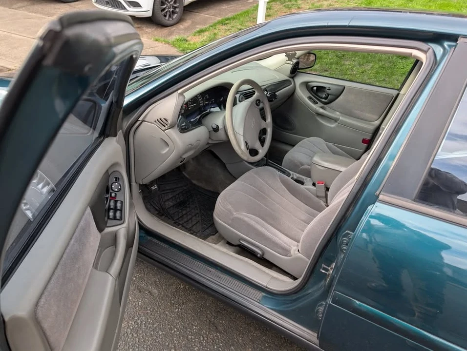 2001 Chevrolet Malibu - Image 14 of 20
