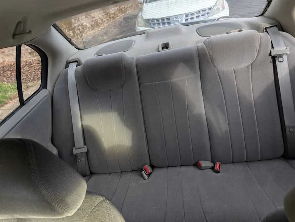 2001 Chevrolet Malibu - Image 6 of 20
