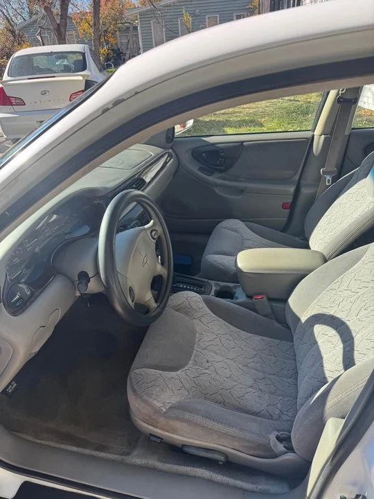 2001 Chevrolet Malibu - Image 15 of 17