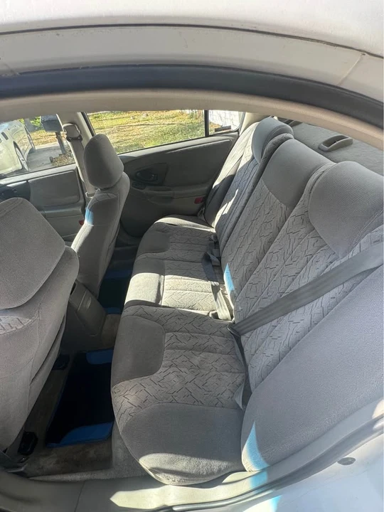 2001 Chevrolet Malibu - Image 11 of 17
