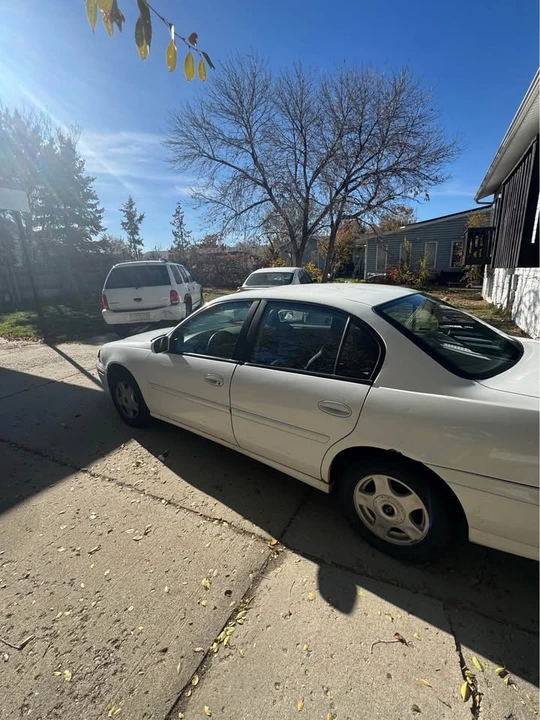 2001 Chevrolet Malibu - Image 5 of 17
