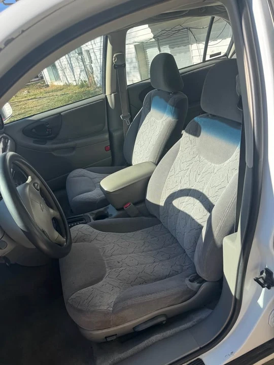 2001 Chevrolet Malibu - Image 16 of 17