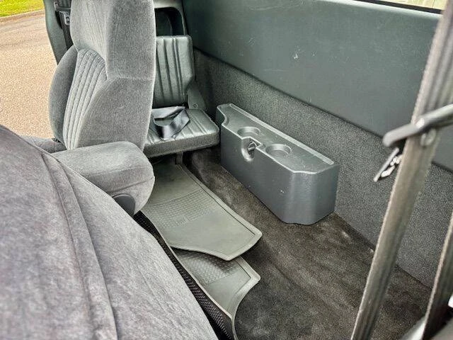 2001 Chevrolet S-10 - Image 18 of 19