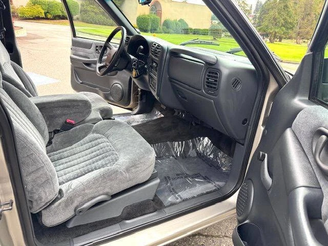 2001 Chevrolet S-10 - Image 19 of 19