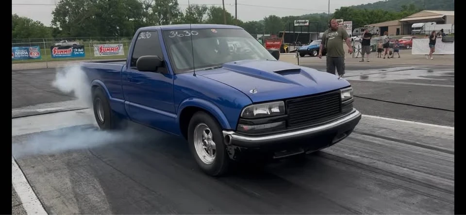 2001 Chevrolet S-10 Blazer 2nd Gen - Image 2 of 14
