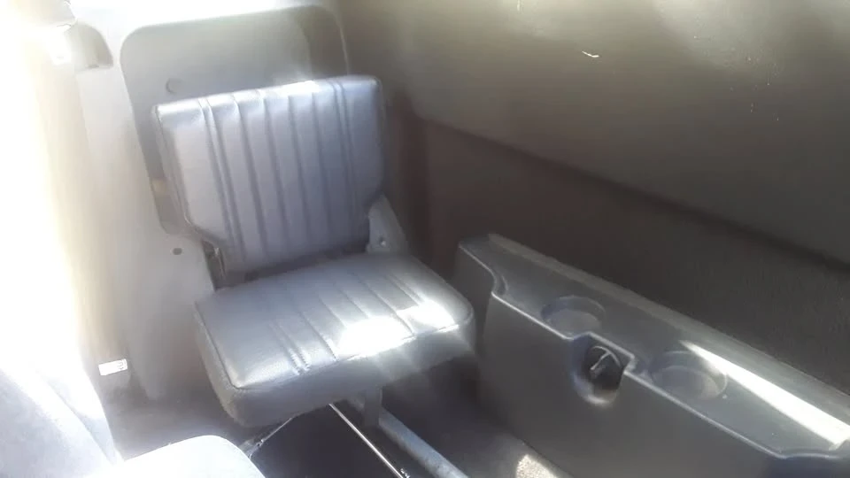 2001 Chevrolet S-10 - Image 10 of 14