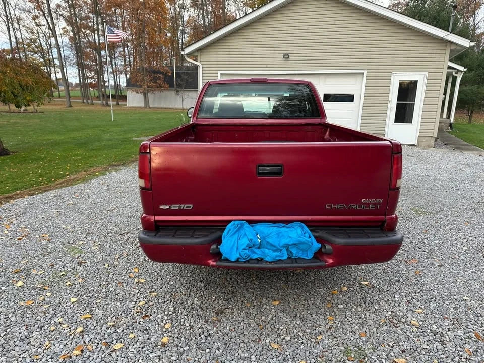 2001 Chevrolet S-10 - Image 4 of 4