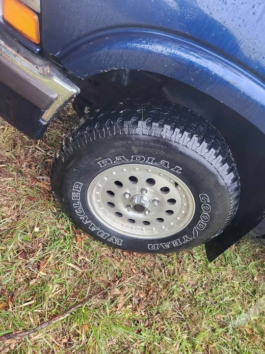2001 Chevrolet S-10 - Image 12 of 14