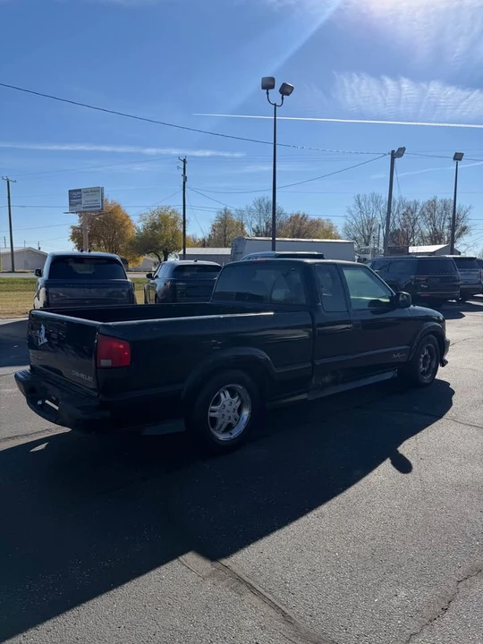 2001 Chevrolet S-10 - Image 4 of 8