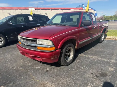 2001 Chevrolet S-10 LS