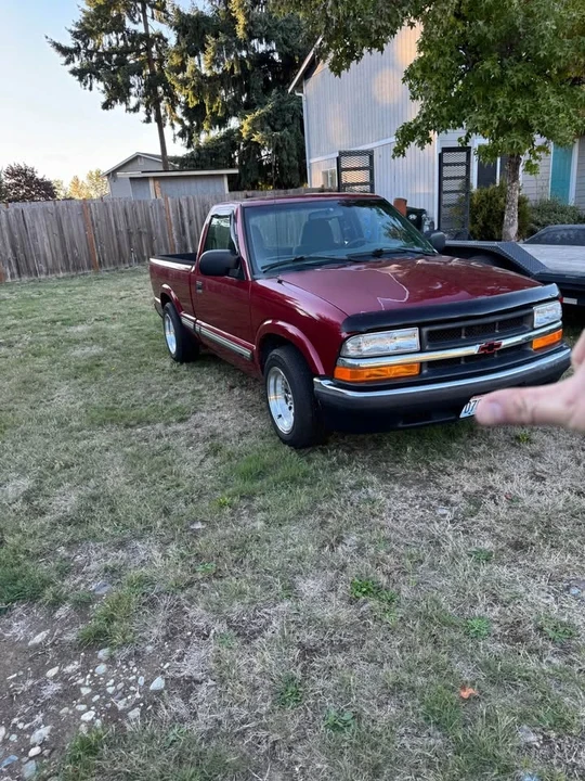 2001 Chevrolet S-10 - Image 6 of 8