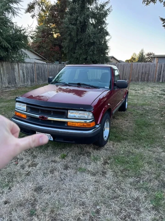 2001 Chevrolet S-10 - Image 5 of 8