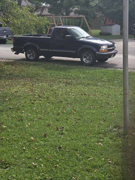 2001 Chevrolet S-10 - Image 17 of 18