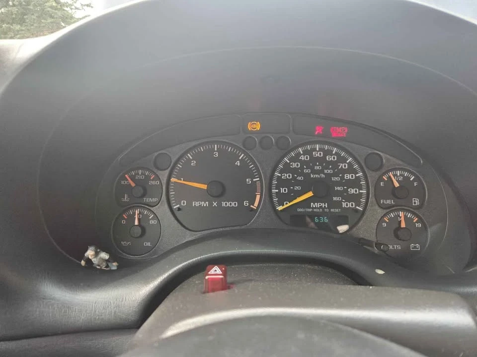 2001 Chevrolet S-10 - Image 2 of 18