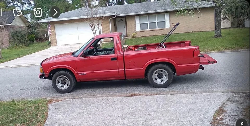 2001 Chevrolet S-10 - Image 3 of 3