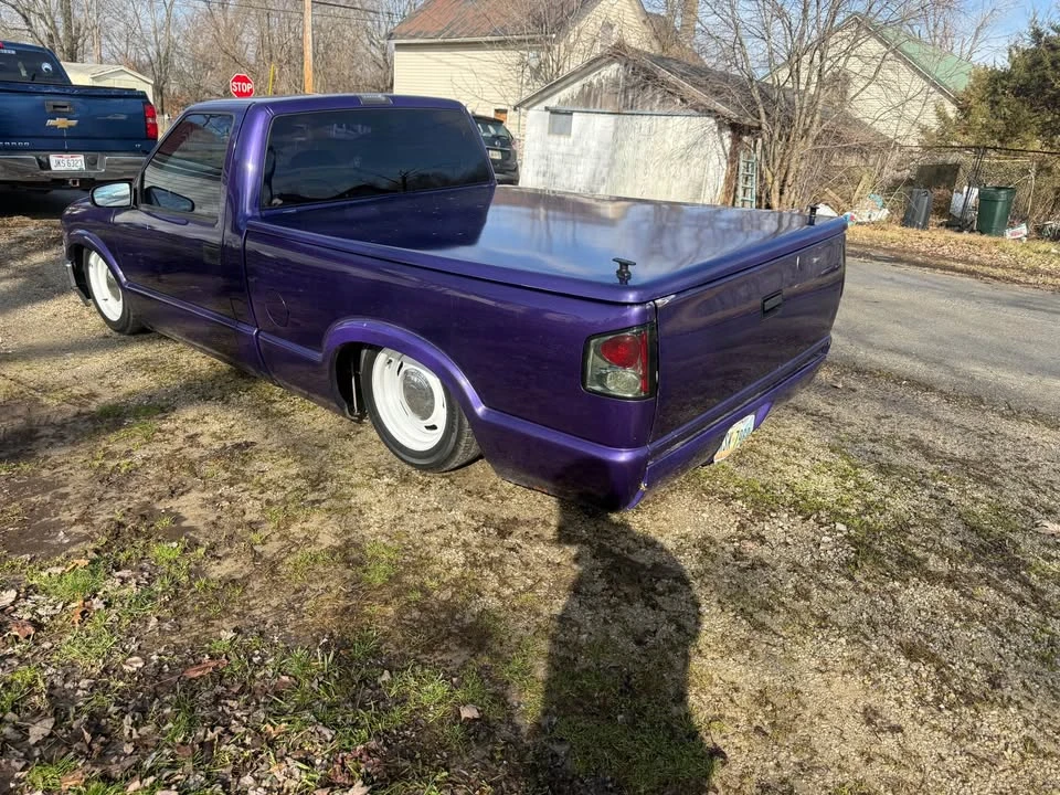 2001 Chevrolet S-10 - Image 4 of 9