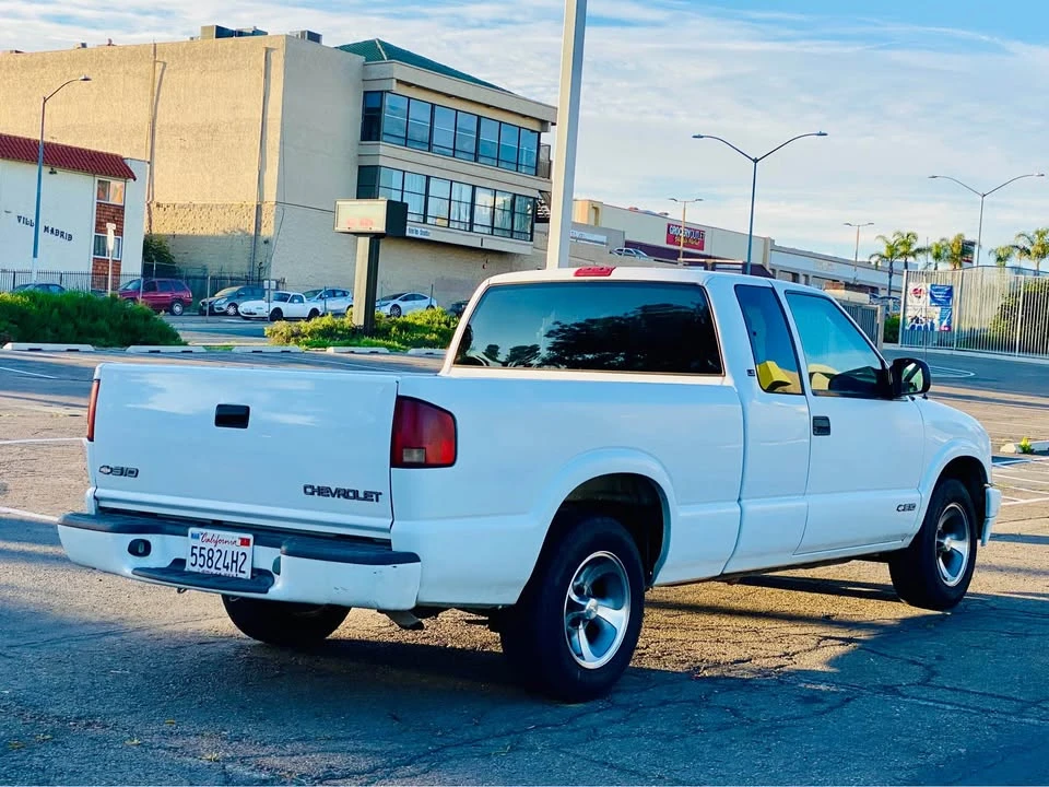 2001 Chevrolet S-10 Blazer 2nd Gen - Image 4 of 18