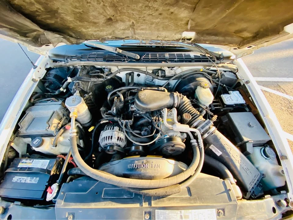 2001 Chevrolet S-10 Blazer 2nd Gen - Image 17 of 18