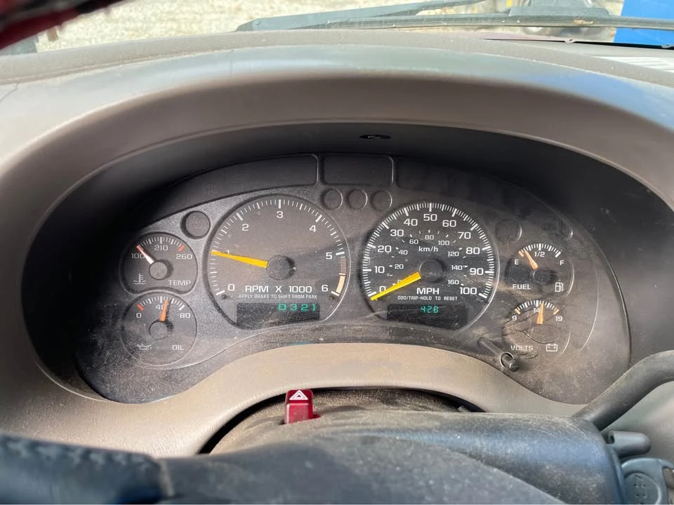 2001 Chevrolet S-10 - Image 3 of 4