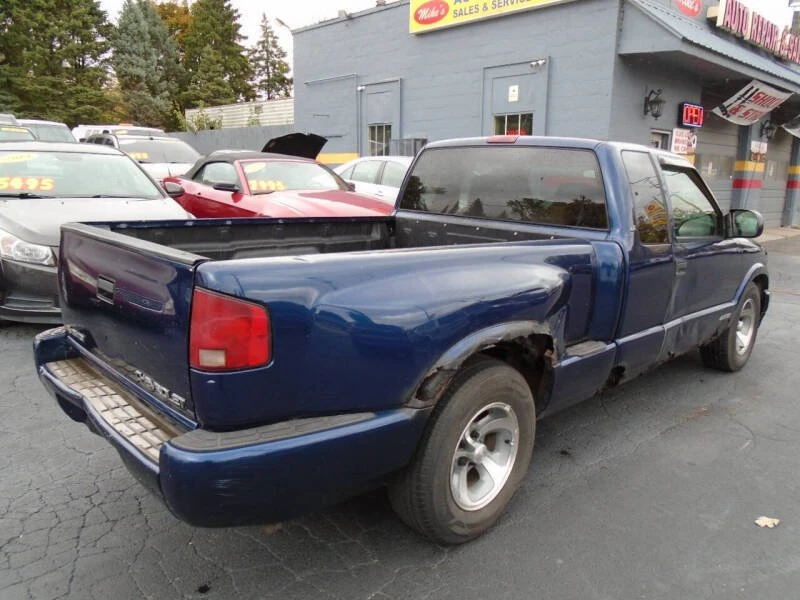 2001 Chevrolet S-10 - Image 4 of 8