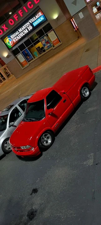 2001 Chevrolet S-10 - Image 3 of 19