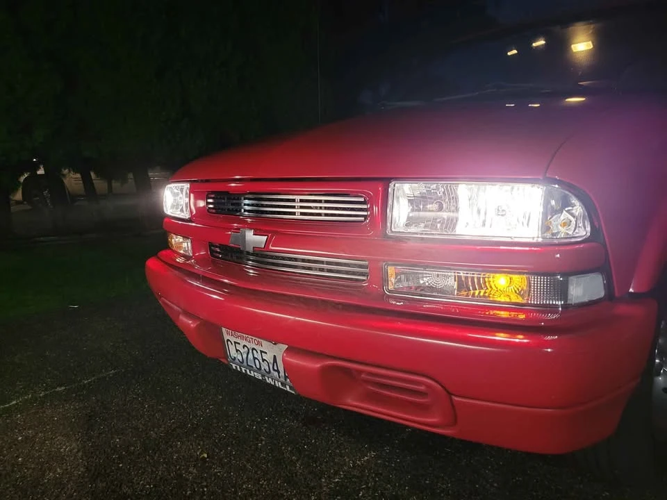 2001 Chevrolet S-10 - Image 8 of 19