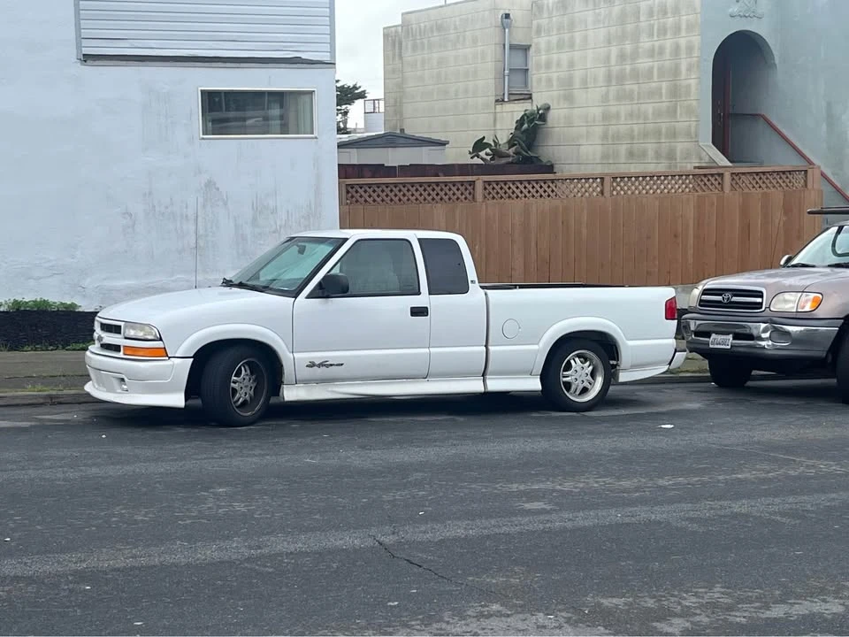 2001 Chevrolet S-10 - Image 5 of 8