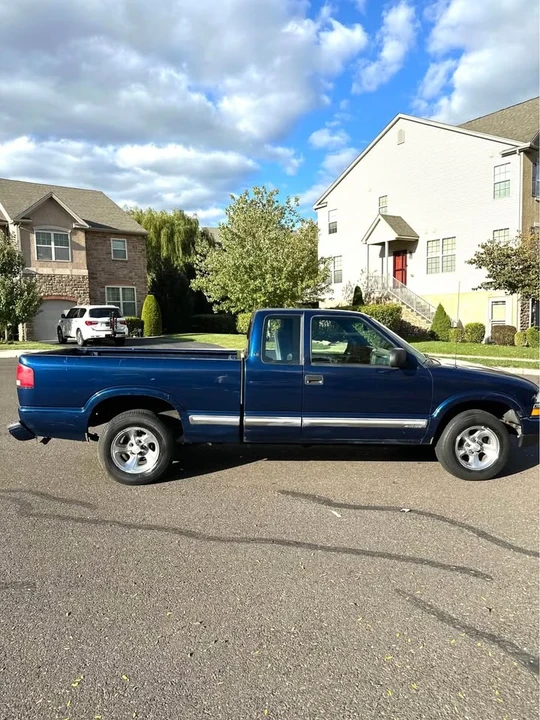 2001 Chevrolet S-10 - Image 6 of 20