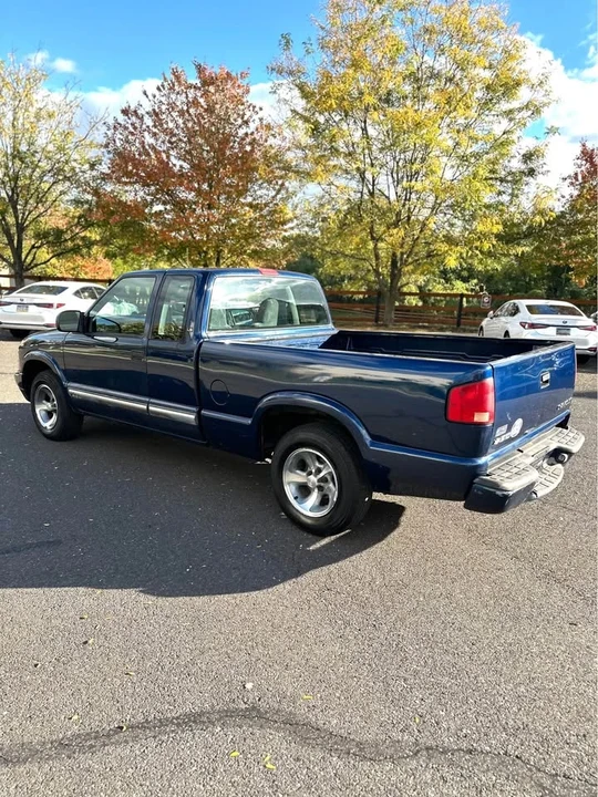 2001 Chevrolet S-10 - Image 8 of 20