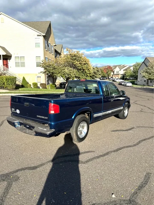 2001 Chevrolet S-10 - Image 5 of 20