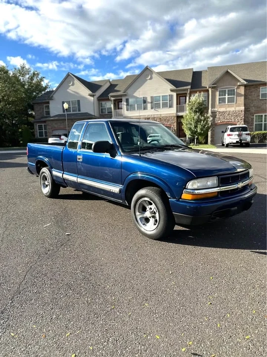 2001 Chevrolet S-10 - Image 4 of 20