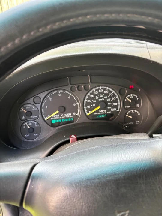 2001 Chevrolet S-10 - Image 7 of 8