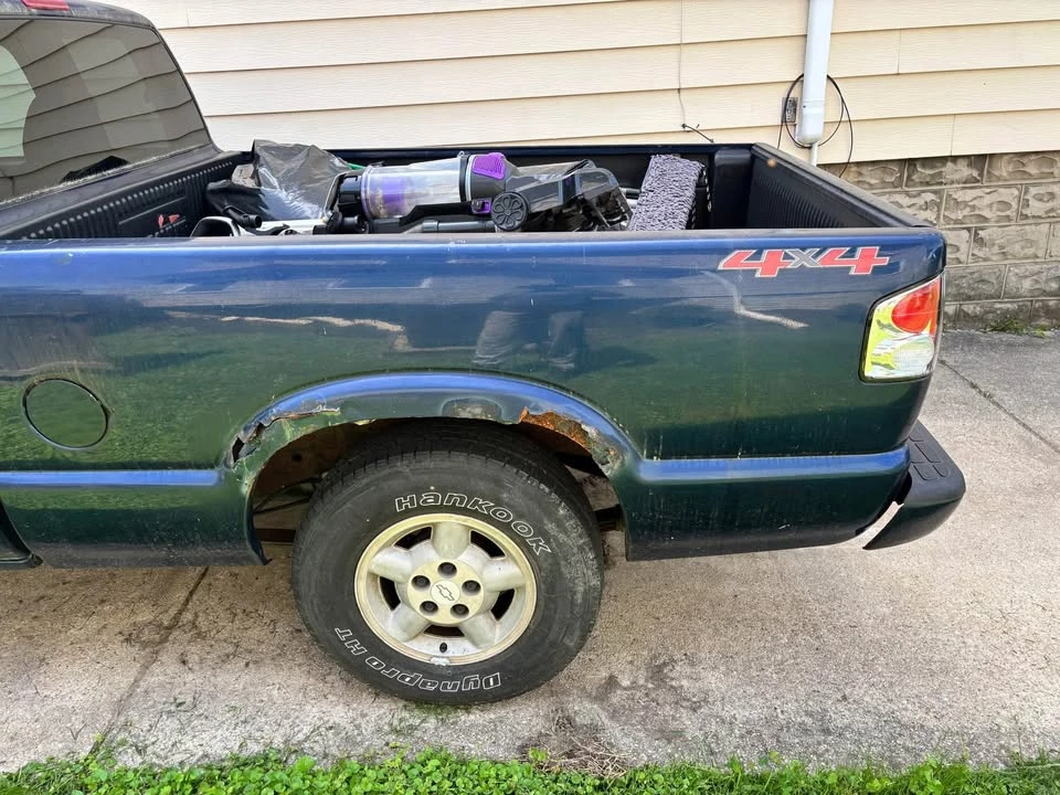 2001 Chevrolet S-10 - Image 8 of 8