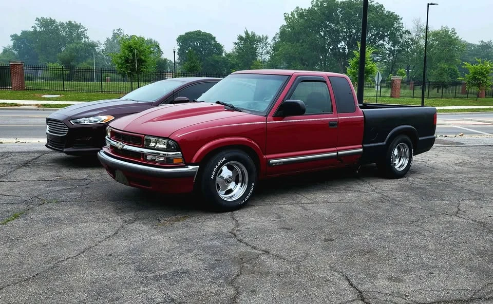 2001 Chevrolet S-10 - Image 4 of 8