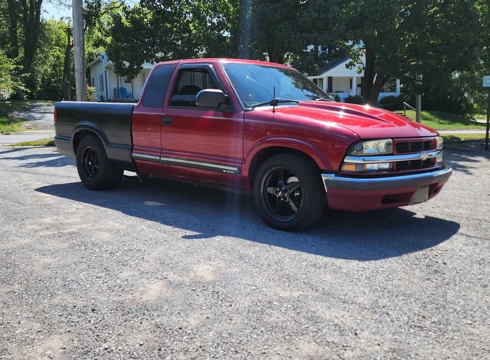 2001 Chevrolet S-10 - Image 3 of 8